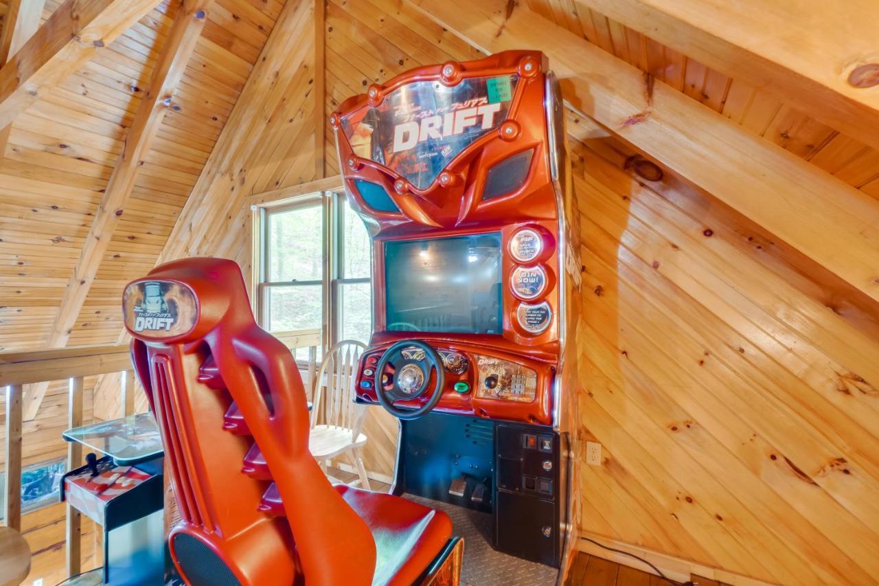 Cabin With Hot Tub About 6 Mi To Downtown Gatlinburg! エクステリア 写真