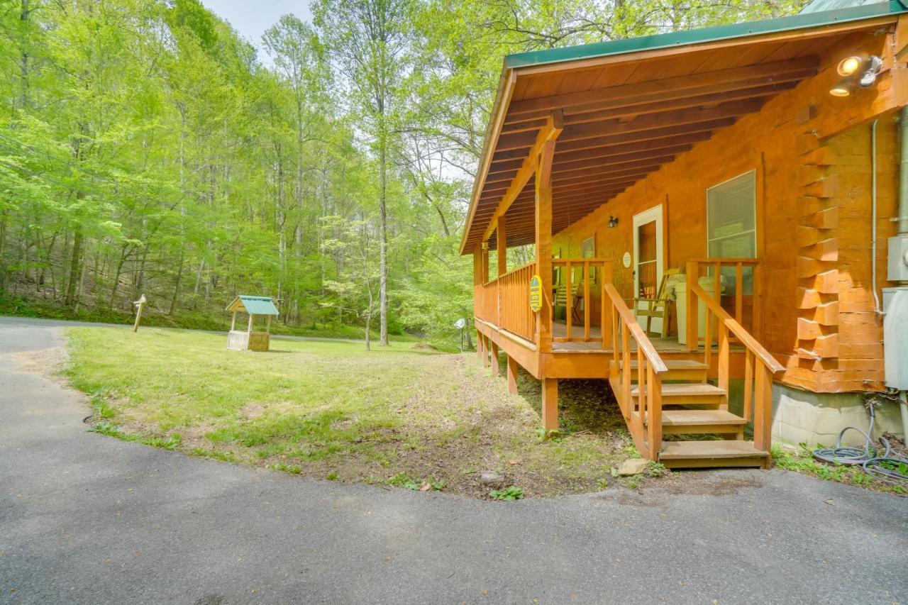 Cabin With Hot Tub About 6 Mi To Downtown Gatlinburg! エクステリア 写真