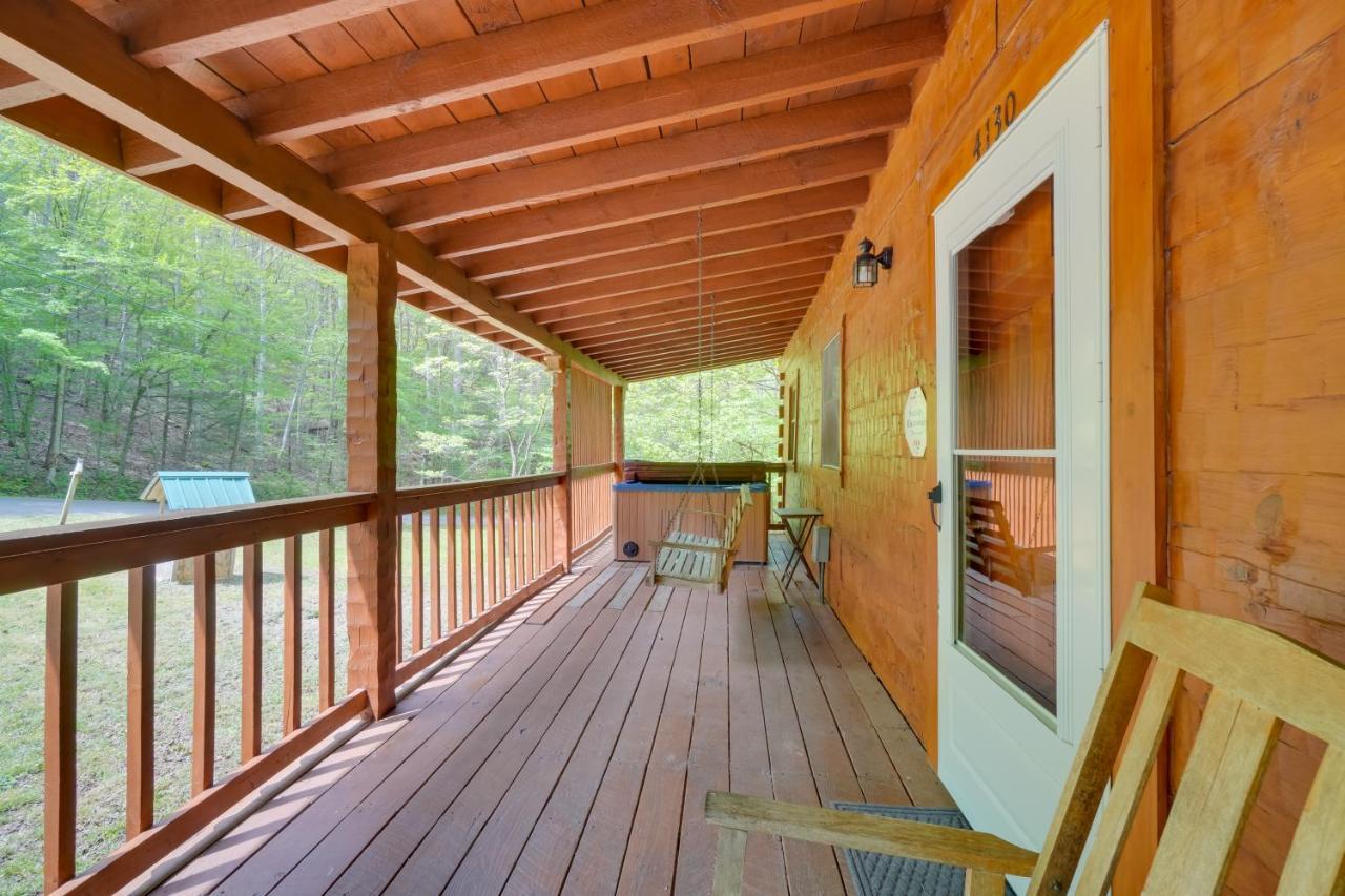 Cabin With Hot Tub About 6 Mi To Downtown Gatlinburg! エクステリア 写真